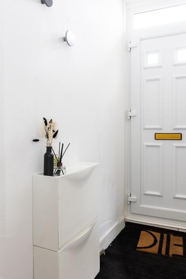 Levi Suite By Koya Homes - 3-Bedroom Home, Downtown Cardiff, Free Parking Eksteriør billede